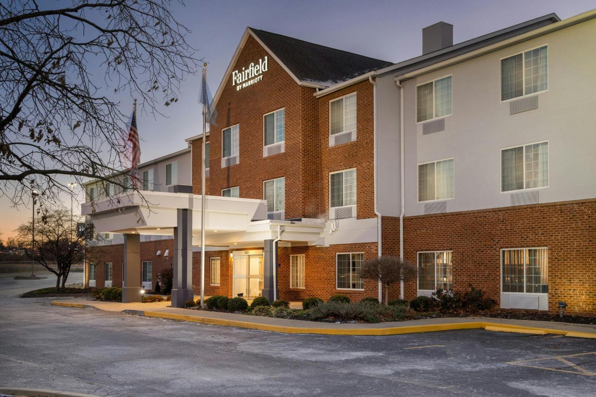 Fairfield Inn And Suites By Marriott Cincinnati Eastgate Exterior photo